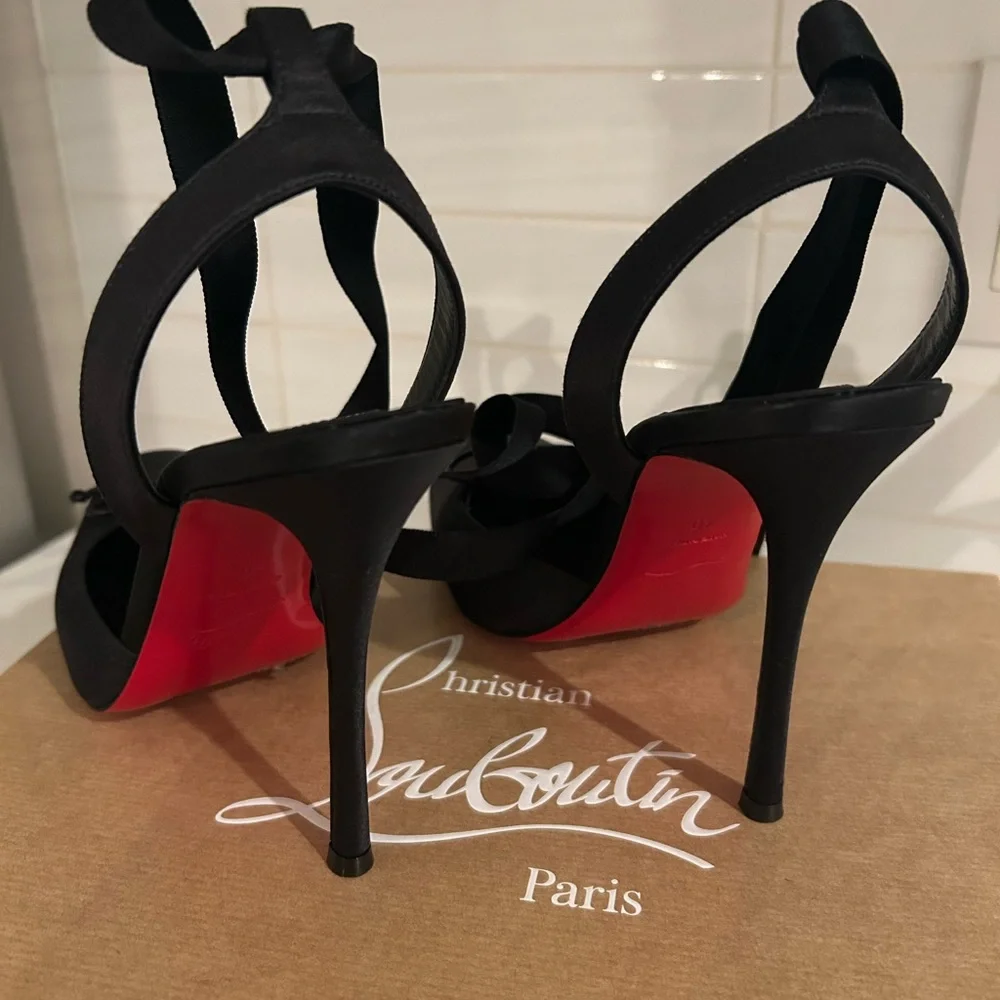 Christian Louboutin Black Ballerina Stilettos w/ Signature Red Soles Size 10 US - Picture 2 of 16